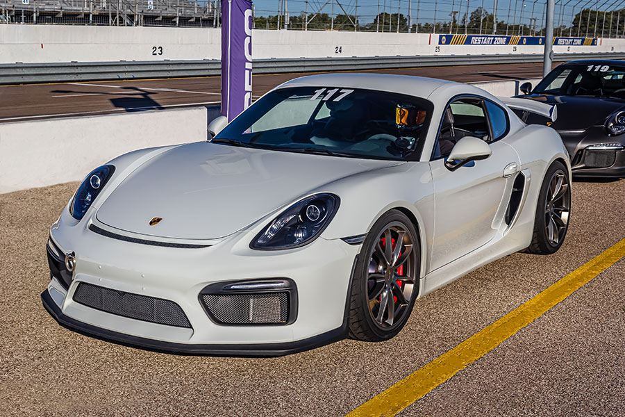 #117 Porsche Cayman GT4 – 2016