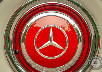 Motorsportraits Portrait photography of cars 1957 Mercedes-Benz 190 SL